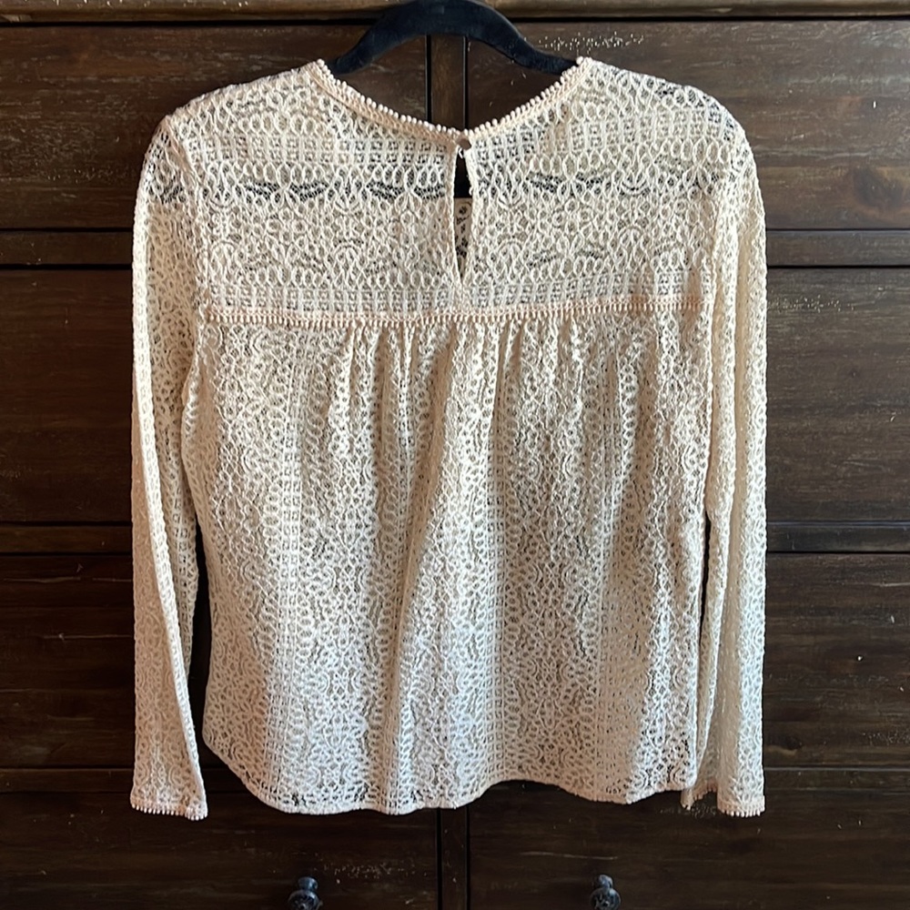 Lace Blouse - Picture 6 of 7